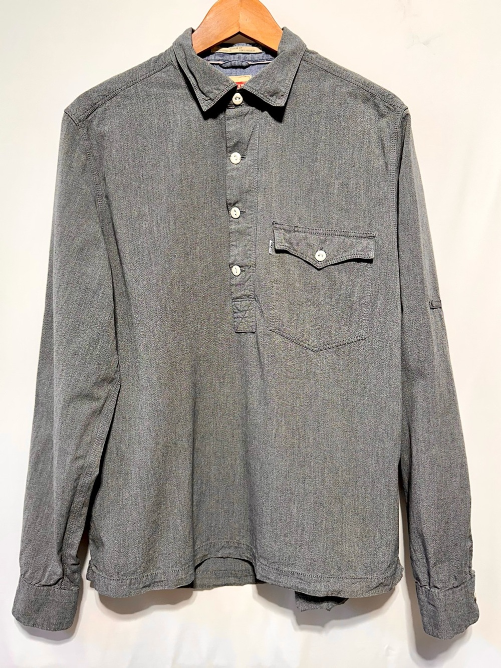 Levi’s Grey Chambray Pullover Shirt Regular Fit 100% Cotton M